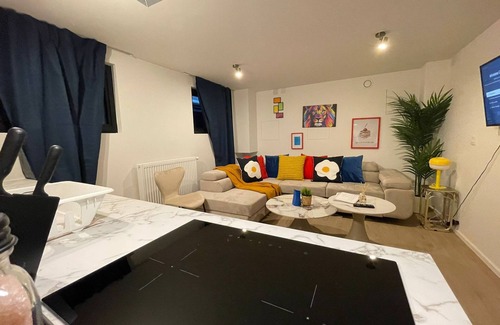 Klein-Antwerpen Apartment | One Lux Stay Near Antwerp Central - Studio Apartment