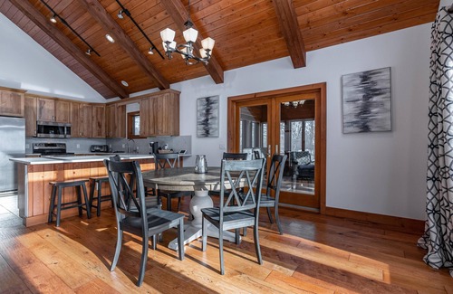 Big Bay House | ONE OF A KIND FAMILY BEACH FRONT HOME ON LAKE PETENWELL - PET FRIENDLY