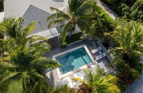 Governor's Harbour House | One Palm Hill villa