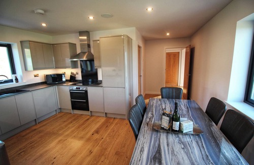 Glen Kyles House | ONE SEA, pet friendly, luxury holiday cottage in Leverburgh