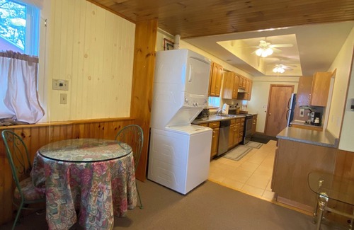 Town of Sullivan House | Oneida Lake Front House With Private Dock