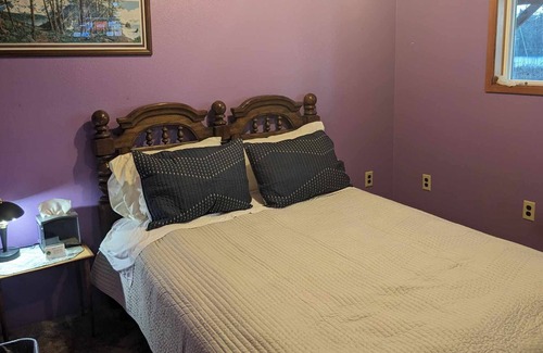 Nordland Cabin | Only feet from the bay and private beach, Romantic Room with Queen bed.