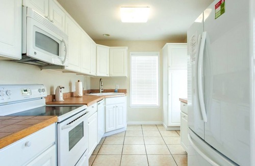 Sand Point House | ONLY In-Town Neighborhood w/Restaurant, Bar, Pool/Hot Tub, Beach & Cart Access