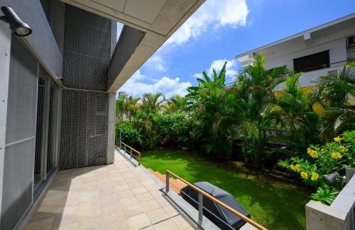 Nakadomari Villa | onna resort nakadomari ビーチまで車で4分 最大12名OK 中庭付き貸切ヴィラでくつろぐ恩納村ステイ
