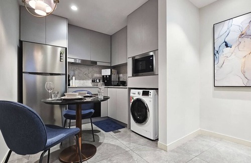 Mont Kiara Apartment | OOAK 1BR Apt w/Blcony, Nflix,Btub & Wtr Dispenser