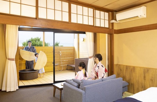 Akahodani Onsen House | Ooedo Onsen Monogatari Premium Kaga Maruya