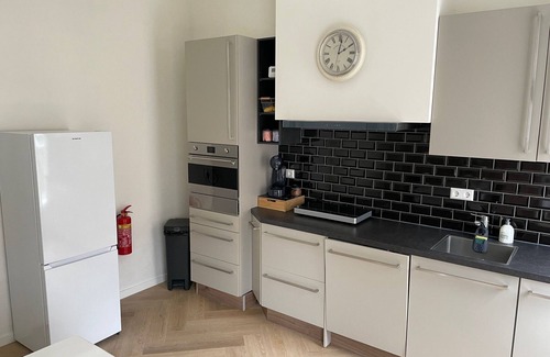 Municipality of Leiden Apartment | Op 5 Minuten Lopen van het Mooiste wat Leiden te Bieden Heeft