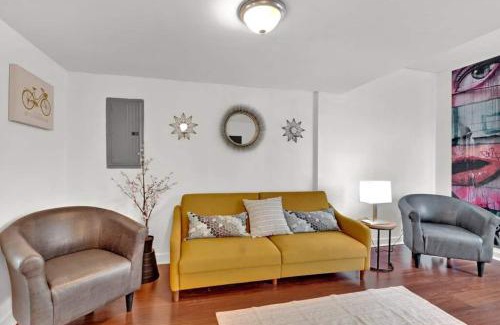 Norris Square Apartment | Open Flat By Park & Metro