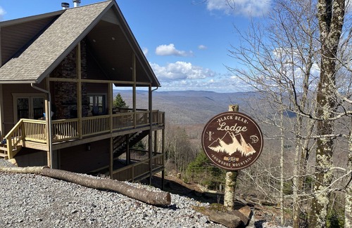 Snowshoe House | Open for Blues & Brews! Shuttle to festival, hike, bike, sunsets, hot tub