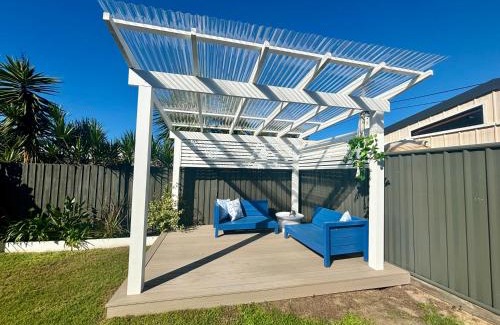Patonga House | Open Plan Coastal Beauty in Patonga Beach - Pet Friendly