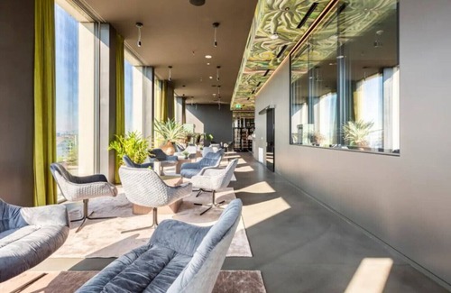 Glattbrugg Apartment | Optimum Apartment Wood Elegance