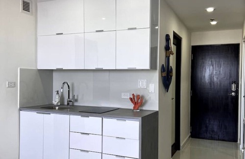 Isla Grande Condo | Opulent Studio - Centric Location & Stunning View