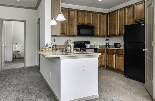 Webster House | Opuluxe 2BD/2BA Stylish Suites w/ Pool & Gym!