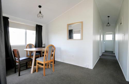 Opunake House | Opunake Break - Opunake Holiday Home