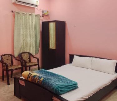Mohania Hotel | Orange Hutz Mangalam