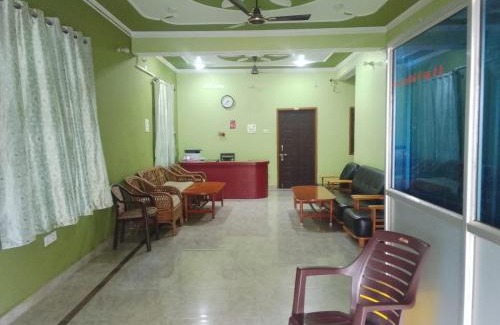 Mohania Hotel | Orange Hutz Mangalam