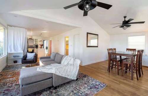 Richmond Beach Apartment | Orca Haven ~ 2BR w/Scenic Views in Richmond Beach