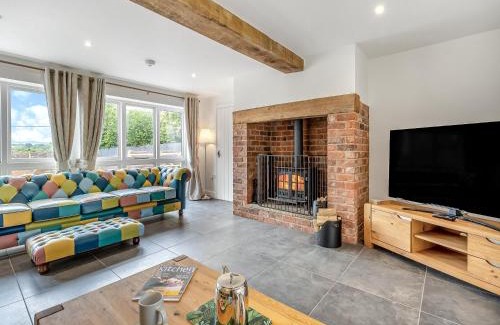 Pontesbury House | Orchard Barns - Uk47200