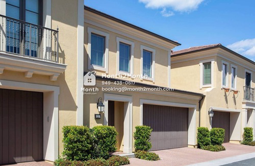 Orchard Hills House | Orchard Hills Coral on Rodeo #7110