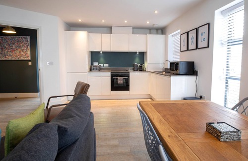 Southampton City Centre Apartment | Orchard Point- includes free parking