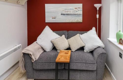 Pembroke House | Orchard View