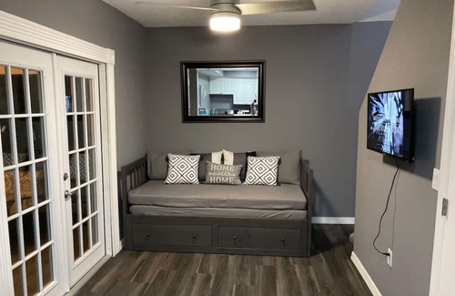 Plymouth House | Orlando area attractions cozy complete studio