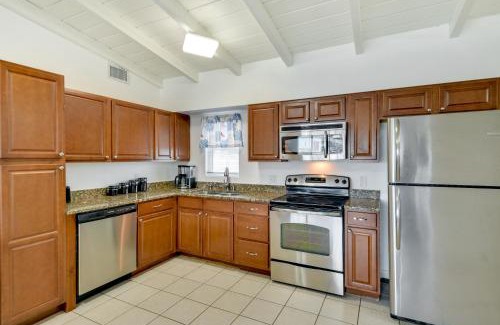 Ormond Beach Manors House | Ormond Beach Vacation Rental - Walk to Ocean!