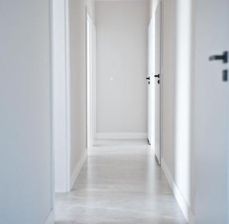 Lack House | Osada Hipodrom