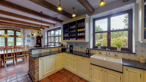 Grunwald Villa | Osada Ulnowo - Holliday & Party House