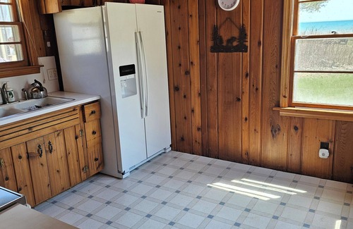 Oscoda Cottage | Oscoda beach front cottage