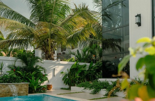 Mbezi Beach House | Osotwa housenSpectacular Views: Luxe Retreat