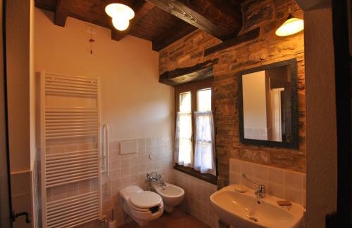 Berceto House | Ospitalita' Rurale Casa Cani