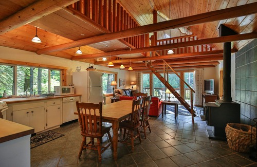 Leavenworth Cabin | Osprey Nest Cabin: Cozy private mountain cabin on the Wenatchee Rivernnnnnnn