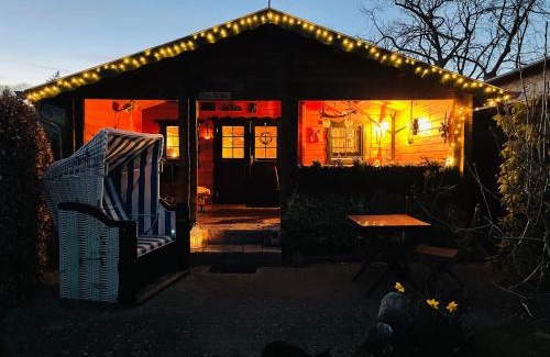 Gelbensande Apartment | Ostsee Jägerhütte am Waldesrand mit Sauna