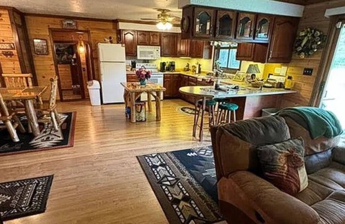 Glenfield House | Otter Creek Ranch w/Stables