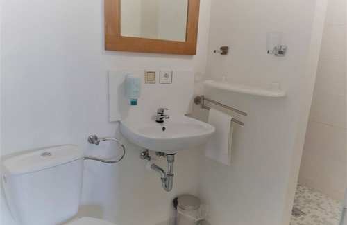 Bramfeld Apartment | Our apartment no. 8 is situated in a quiet area on the side of the building and offers 45 m2 of space for 2-4 persons.