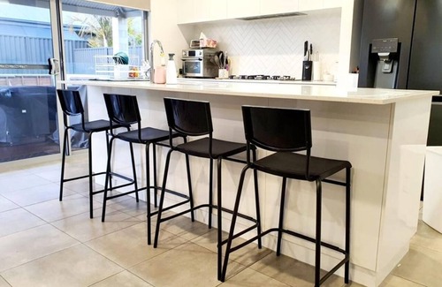 Upper Swan House | Our little haven in The Vines by Swan BnB Management