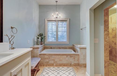 Heritage Woods House | Outdoor Cabana - Firepit - Private Pool & Spa - Pet Friendly - 72 Baynard Cove Road