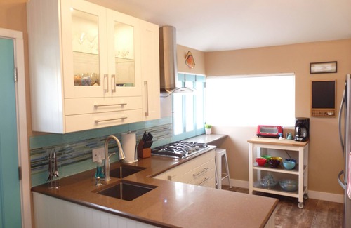 Beach Barber Tract House | Outdoor La Jolla Living At Its Finest!