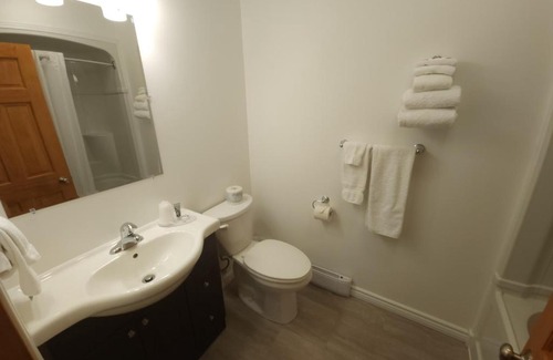 Algoma District Hotel | Outdoorsman Motel