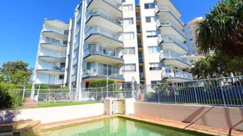 Currimundi Apartment | Outlook Unit 7