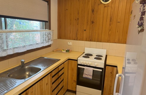 Bright Apartment | Ovensview On Riverside