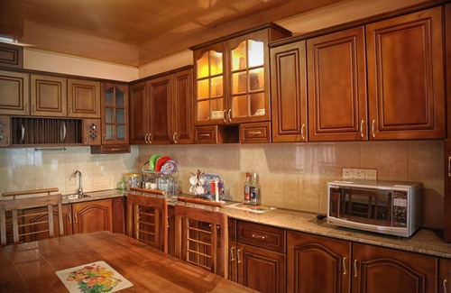 Gomagoda House | Overlooking Mahaweli Rever ideal for nature lovers who wish to. Stay calm area.