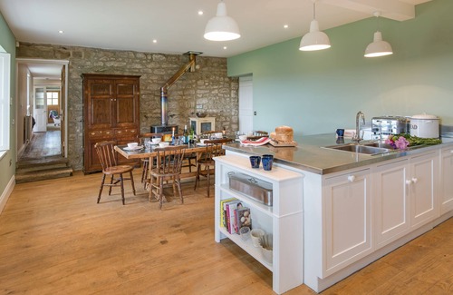 Edlingham Other | OVERTHWARTS FARMHOUSE five bedroom, nr. Alnwick. 9 miles from the coast