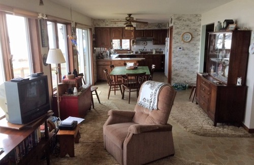 Auburn House | Owasco Lake Shoreline 3-BR, 2 Bath Home with Aluminum Boat, Canoe and 2 Kayaks