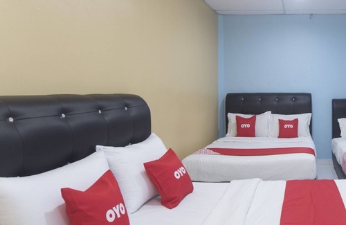 Kepala Batas Hotel | OYO 44016 Rafik Ali Motel