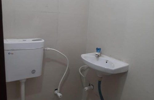 Bulandshahr Hotel | OYO 81022 Krishna Hotel And Family Restaurant