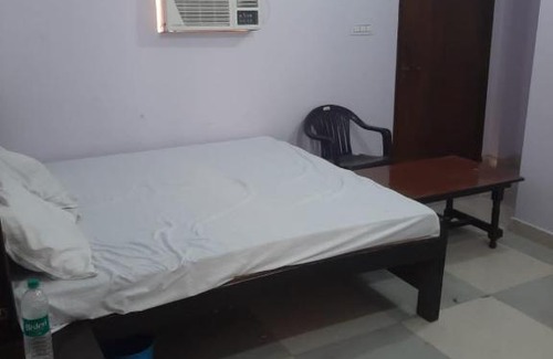Bulandshahr Hotel | OYO 81022 Krishna Hotel And Family Restaurant