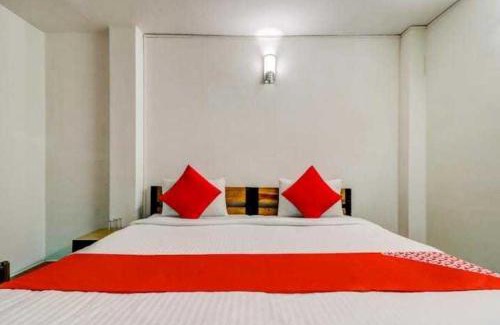Aonla Hotel | OYO 82147 White Palace
