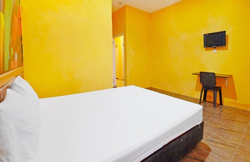 Palopo Hotel | OYO 90977 Wisma Pelangi Palopo